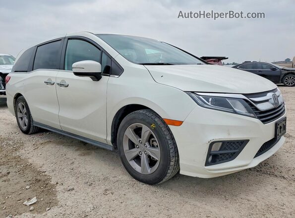 5FNRL6H70JB107345 2018 HONDA ODYSSEY Белый Передняя правая четверть