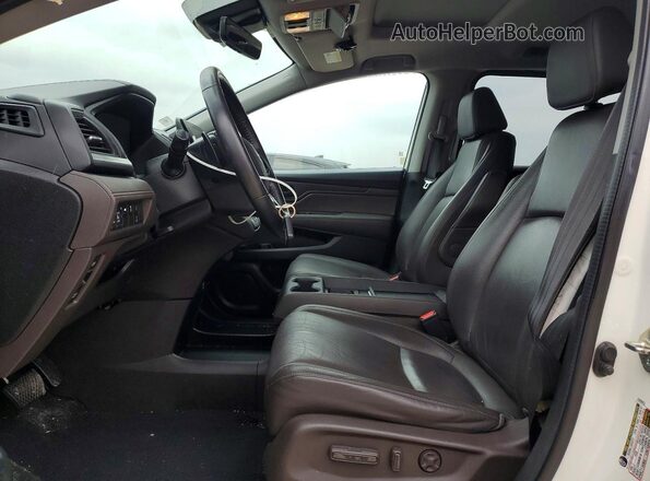 5FNRL6H70JB107345 2018 HONDA ODYSSEY Белый Вид салона спереди