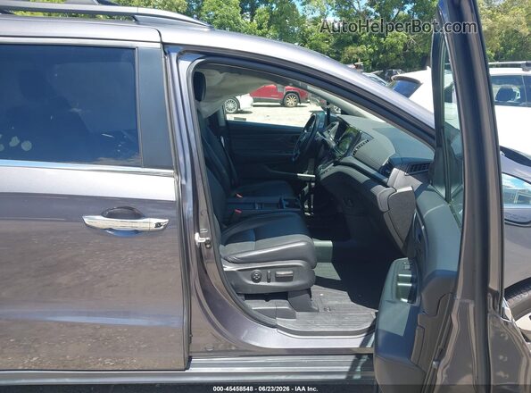 5FNRL6H70NB033043 2022 HONDA ODYSSEY Gray Front interior view