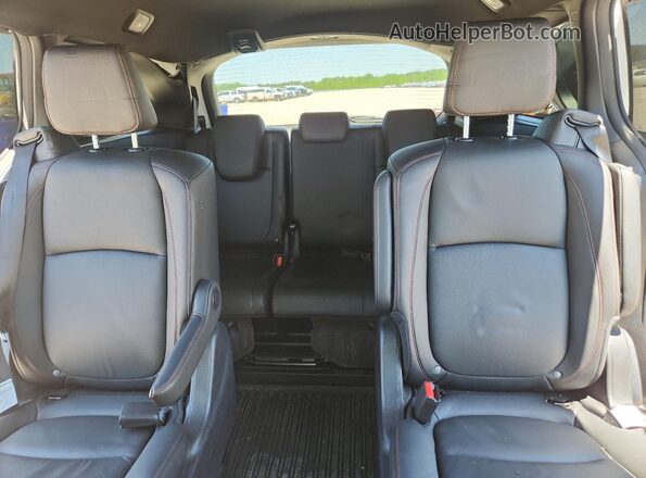 5FNRL6H70PB050430 2023 HONDA ODYSSEY White Rear seats view