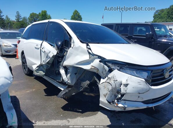 5FNRL6H70RB035008 2024 HONDA ODYSSEY White Դիմացի տեսք