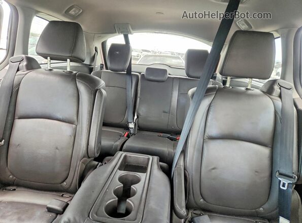 5FNRL6H71JB031750 2018 HONDA ODYSSEY Silver უკანა სავარძლების ხედი