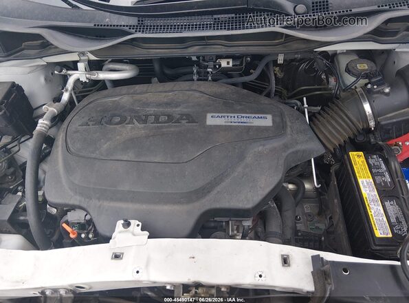 5FNRL6H71JB096307 2018 HONDA ODYSSEY White უკანა ხედი