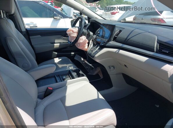 5FNRL6H72KB000976 2019 HONDA ODYSSEY Silver Front interior view