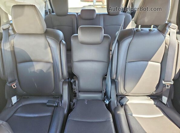 5FNRL6H72KB007765 2019 HONDA ODYSSEY Gray Rear seats view