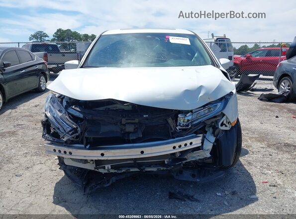 5FNRL6H72NB045632 2022 HONDA ODYSSEY White Rear interior view