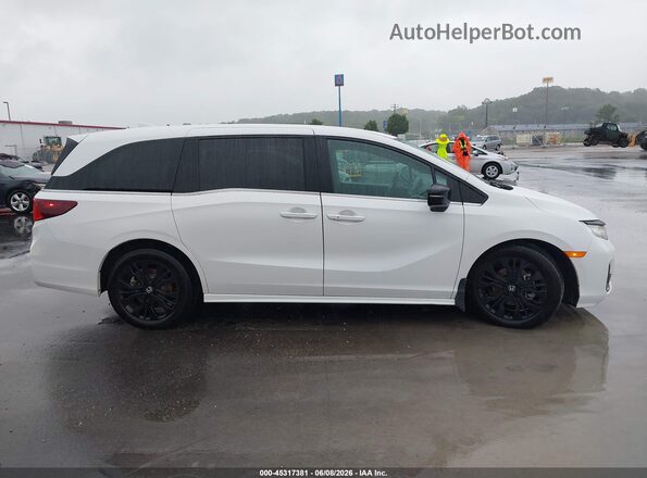 5FNRL6H72SB056187 2025 HONDA ODYSSEY White Widok wnętrza z tyłu