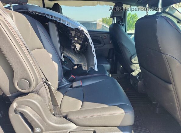 5FNRL6H72TB011218 2026 HONDA ODYSSEY Gray Widok wnętrza z tyłu