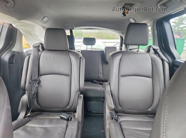 5FNRL6H73JB097717 2018 HONDA ODYSSEY Gray Widok tylnych siedzeń