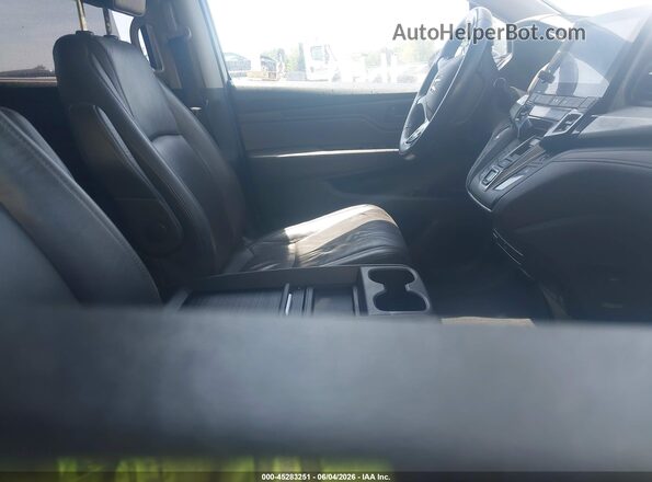 5FNRL6H73KB111939 2019 HONDA ODYSSEY Gray Front interior view