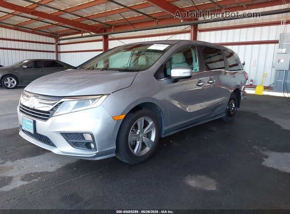 5FNRL6H74JB072082 2018 HONDA ODYSSEY Silver Առջևի ձախ երեք քառորդ տեսարան