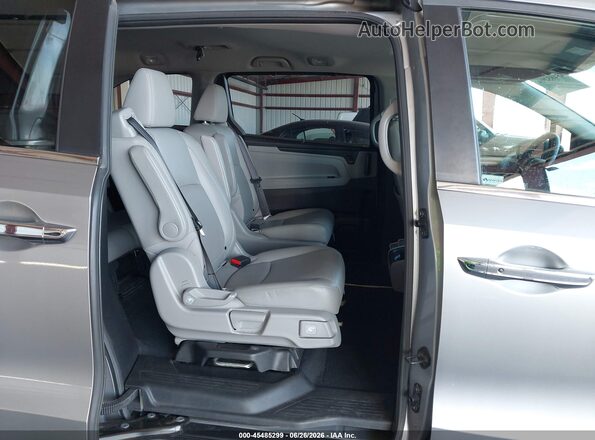 5FNRL6H74JB072082 2018 HONDA ODYSSEY Silver VIN կոդի պիտակի տեսք