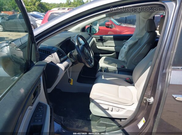 5FNRL6H74JB079274 2018 HONDA ODYSSEY Серый Вид салона спереди
