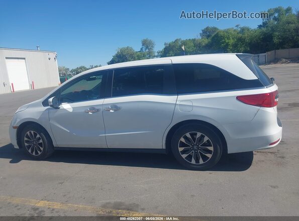 5FNRL6H75NB064918 2022 HONDA ODYSSEY White 360 interior view