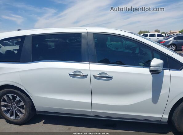 5FNRL6H75NB065552 2022 HONDA ODYSSEY White 360 interior view