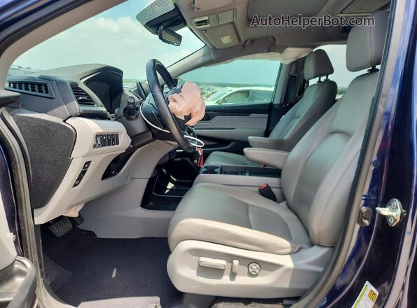 5FNRL6H76JB033848 2018 HONDA ODYSSEY Blue Widok wnętrza z przodu