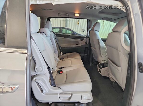5FNRL6H77LB008721 2020 HONDA ODYSSEY Silver Widok wnętrza z tyłu