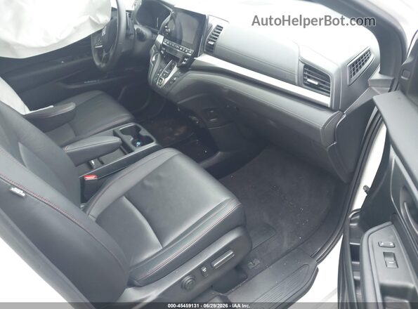5FNRL6H77PB070013 2023 HONDA ODYSSEY White Սալոնի դիմացի տեսք