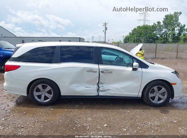 5FNRL6H79JB044410 2018 HONDA ODYSSEY White Rear interior view