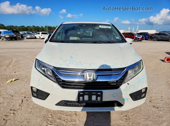 5FNRL6H79JB060445 2018 HONDA ODYSSEY White Front view
