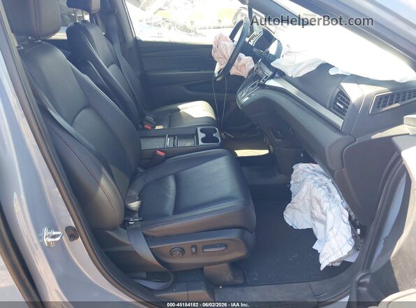 5FNRL6H79RB011452 2024 HONDA ODYSSEY Blue Front interior view