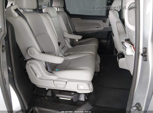 5FNRL6H7XJB107921 2018 HONDA ODYSSEY Silver Вид наклейки з VIN-кодом