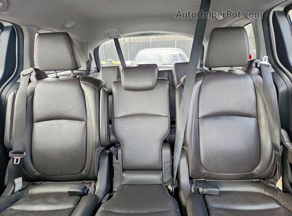 5FNRL6H7XLB056827 2020 HONDA ODYSSEY White Rear seats view