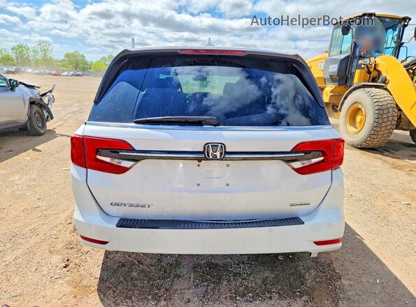 5FNRL6H80RB016693 2024 HONDA ODYSSEY White Rear view