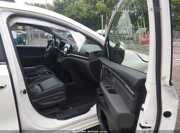 5FNRL6H81JB001012 2018 HONDA ODYSSEY White Սալոնի դիմացի տեսք