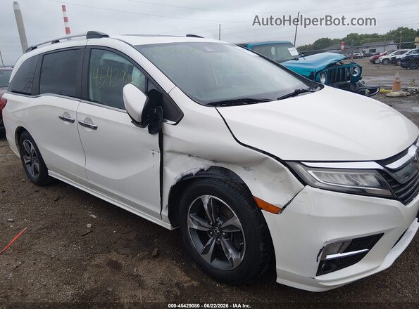 5FNRL6H81JB001012 2018 HONDA ODYSSEY White Դիմացի տեսք