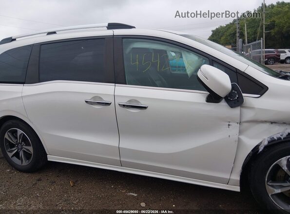 5FNRL6H81JB001012 2018 HONDA ODYSSEY White Սալոնի հետևի տեսք