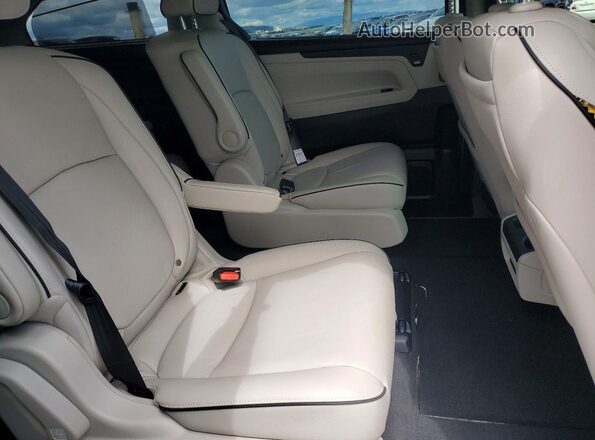 5FNRL6H81TB033817 2026 HONDA ODYSSEY Blue Widok tylnych siedzeń