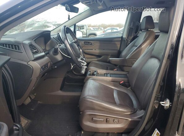 5FNRL6H82JB043656 2018 HONDA ODYSSEY Черный Вид салона спереди