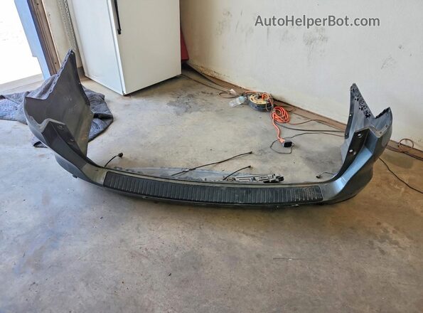 5FNRL6H85JB055476 2018 HONDA ODYSSEY Gray 