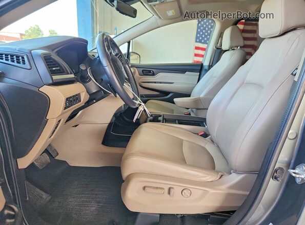 5FNRL6H85JB055476 2018 HONDA ODYSSEY Gray 