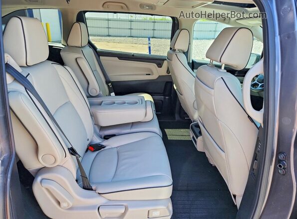 5FNRL6H85TB001100 2026 HONDA ODYSSEY Серый Вид задней части салона