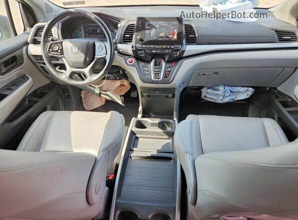 5FNRL6H88JB020401 2018 HONDA ODYSSEY Silver Dashboard view