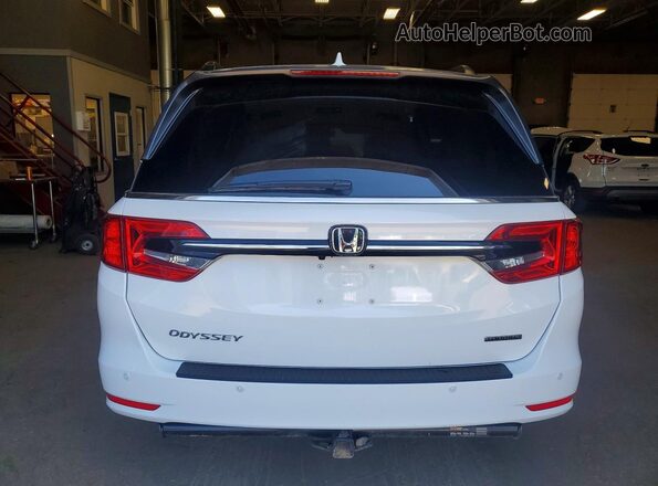 5FNRL6H88PB046988 2023 HONDA ODYSSEY White Widok z tyłu