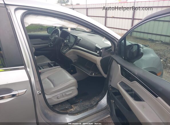 5FNRL6H89NB040050 2022 HONDA ODYSSEY Серебряный Вид салона спереди