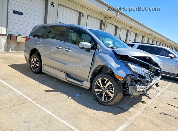 5FNRL6H8XRB007774 2024 HONDA ODYSSEY Silver 
