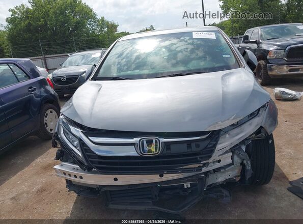 5FNRL6H90LB068292 2020 HONDA ODYSSEY Silver Widok wnętrza z tyłu