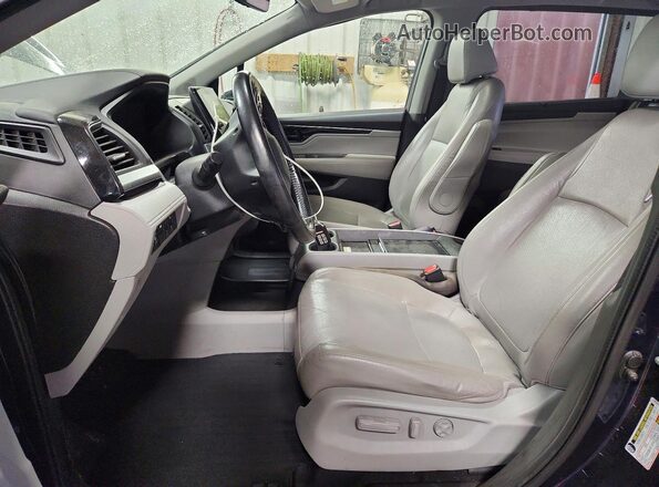 5FNRL6H91JB012908 2018 HONDA ODYSSEY Blue Вид салону спереду