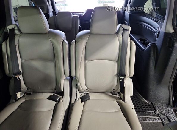 5FNRL6H91JB012908 2018 HONDA ODYSSEY Blue Вид задніх сидінь