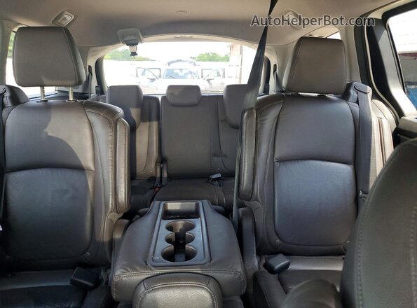 5FNRL6H93JB047661 2018 HONDA ODYSSEY White Rear seats view