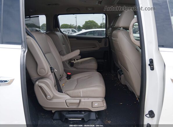 5FNRL6H94JB038290 2018 HONDA ODYSSEY White VIN կոդի պիտակի տեսք