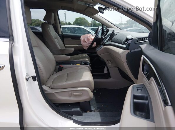5FNRL6H94JB038290 2018 HONDA ODYSSEY White Սալոնի դիմացի տեսք