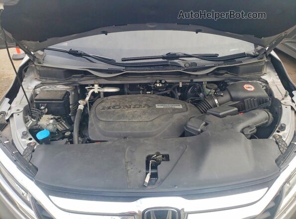 5FNRL6H94JB040668 2018 HONDA ODYSSEY Серебряный 