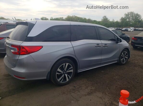 5FNRL6H94JB040668 2018 HONDA ODYSSEY Серебряный 