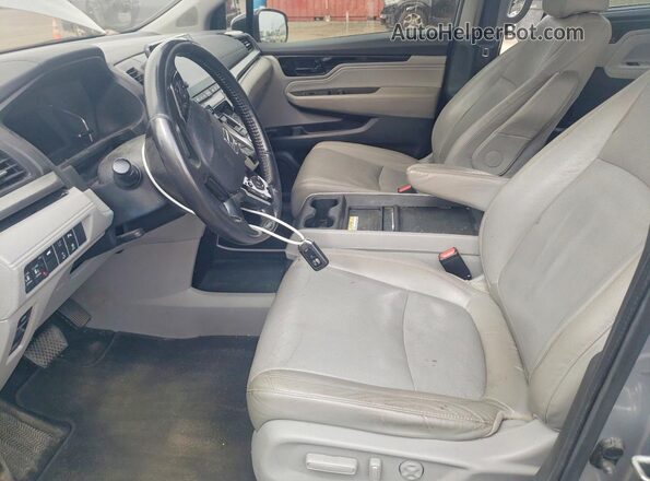 5FNRL6H94JB040668 2018 HONDA ODYSSEY Серебряный 