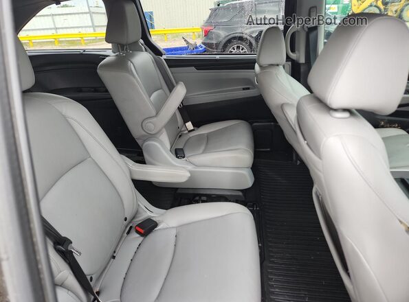 5FNRL6H98JB055223 2018 HONDA ODYSSEY Blue Vista interior trasera